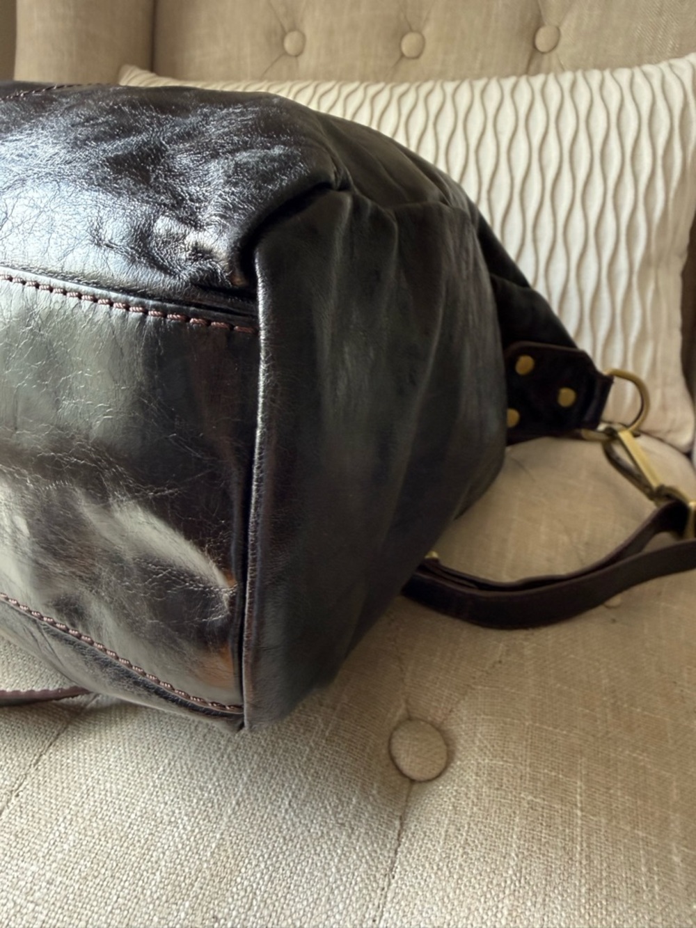 HOBO The Original Large Sheila Polished Leather Satchel Crossbody Tote - Picture 10 of 13